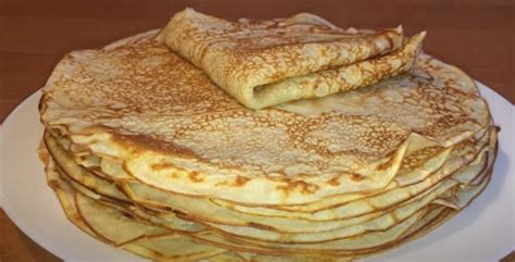 Įvairūs blynų receptų ingredientai