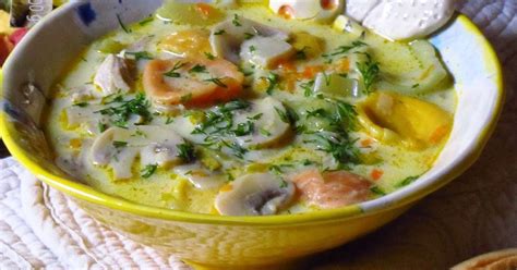 Vištienos sriuba su pievagrybiais