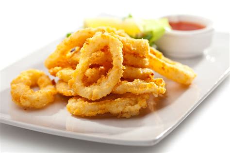 Kalmarų žiedai tempura tešloje