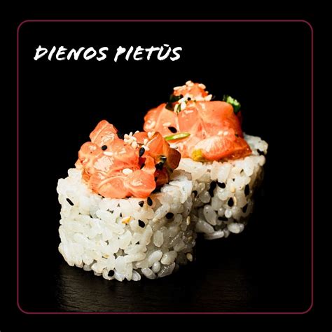 Patiektas suši su krevetėmis ir priedais