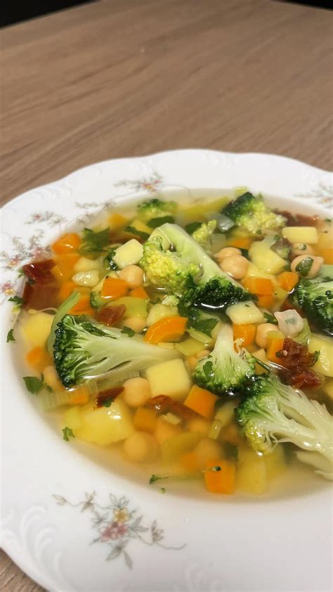 Sveika daržovių sriuba