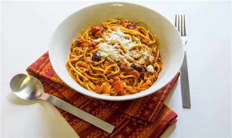 Spagečiai su pomidorų padažu