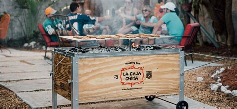 „La Caja China“ tipo kepsninė