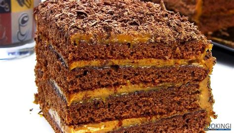 Medaus tortas-sūrio pyragas su šokolado sluoksniu