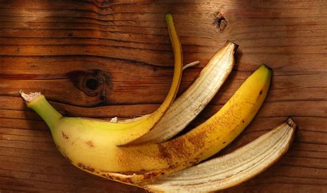 Bananų žievelės odos priežiūrai