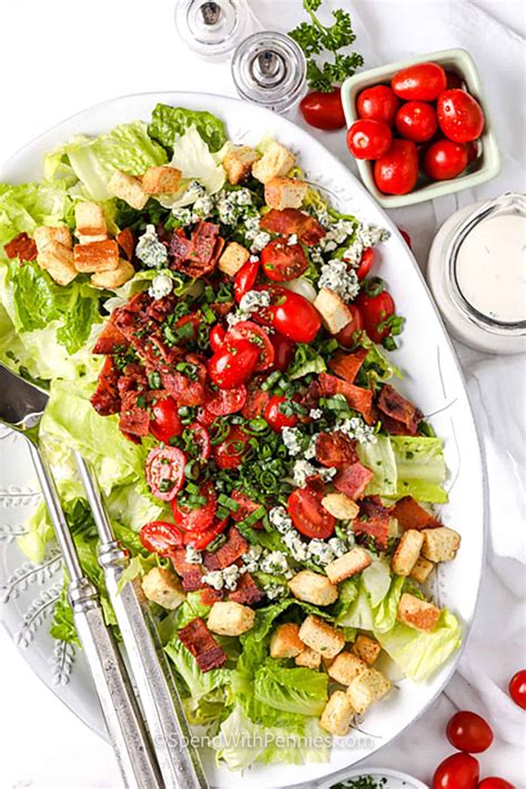 BLT sumuštinio ingredientų sluoksniai