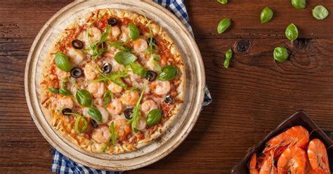 Įvairios itališkos picos: nuo klasikos iki jūros gėrybių