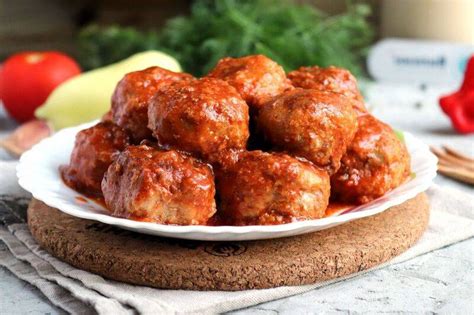 Mėsos kukuliai pomidorų padaže