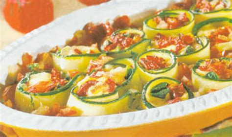 Cukinijų vyniotiniai su įdaru