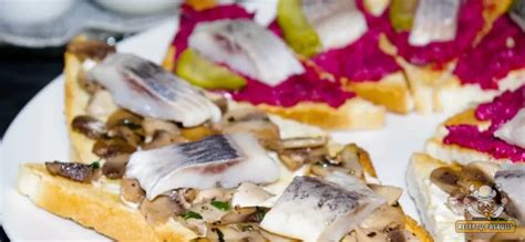 Artišokų užtepas ant skrudinto batono