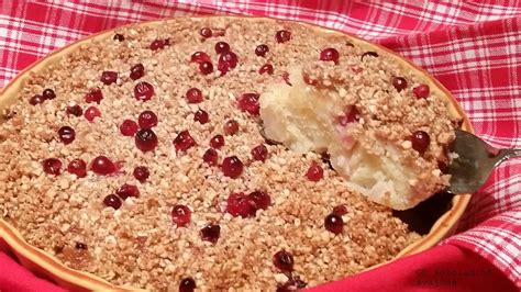 Spanguolių ir riešutų pyragas