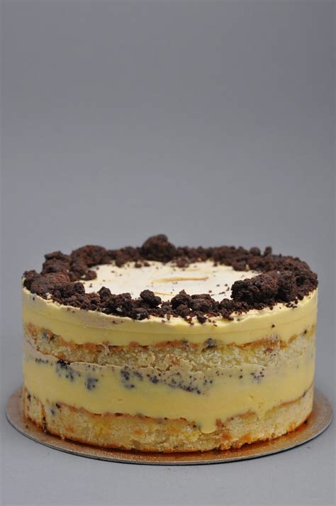 Elegantiškas prancūziškas karamelės ir pasiflorų tortas