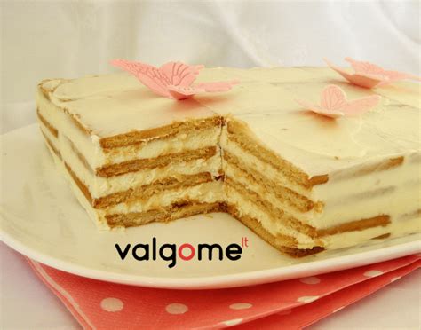 Sausainių pyragas su citrina ir grietinėle