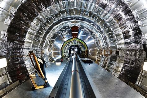 Dalelių greitintuvo CERN vizualizacija