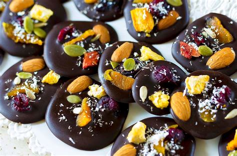 Įvairūs naminiai saldainiai