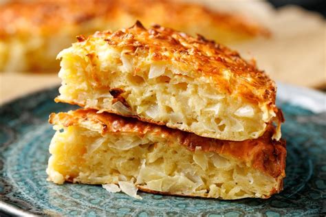 Klasikinio kopūstų pyrago nuotrauka