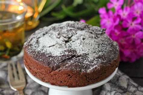 Šokoladinio grietinės pyrago nuotrauka