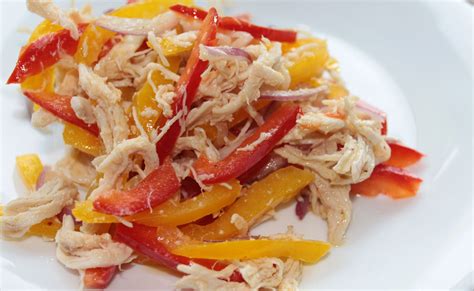 Želė kiaušiniai su vištiena ir paprika
