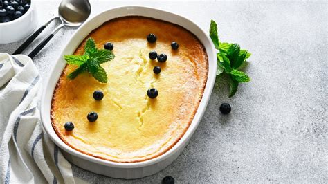 Šaltas varškės apkepas su uogomis