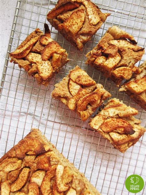 Obuolių ir dribsnių kepinys