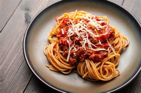 Troškinamas mėsos padažas ragù