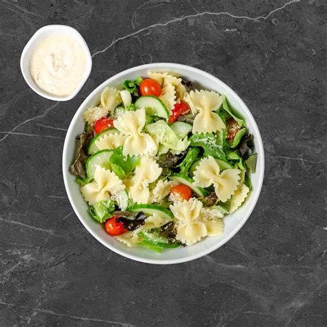 Įvairūs padažai, tinkantys su Farfalle makaronais