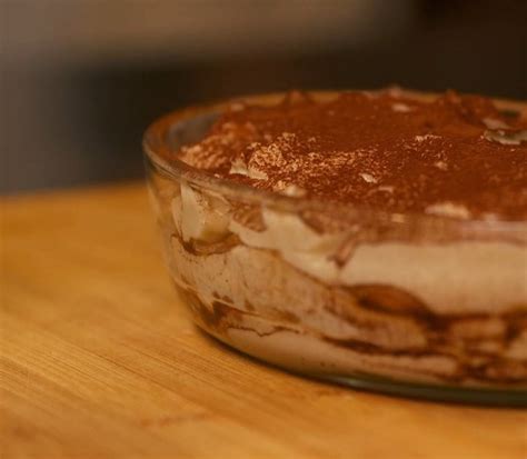 Tiramisu ingredientai ir sluoksniai