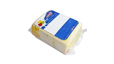 Paruoštas varškės desertas su želės gabaliukais