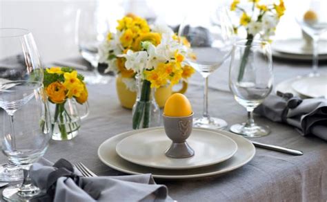 Velykų stalo serviravimas