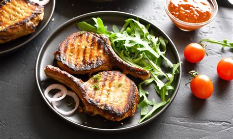 Įvairūs kiaulienos kepsnio gabalai