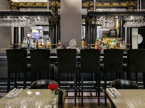 Stilingas interjeras restorane 