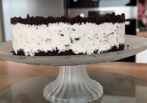 Oreo pyrago surinkimas ir dekoravimas
