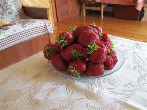 Įvairių rūšių riestainiai lėkštėje