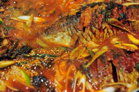 Troškintas karpis su daržovėmis