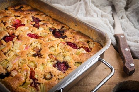 Rabarbarų ir kitų kepimo ingredientų asorti