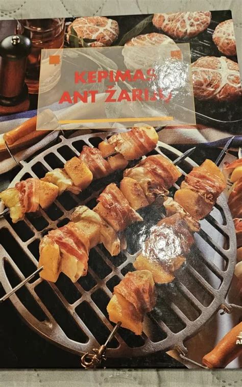 Silkės kepimas ant žarijų senoviniu būdu popieriuje