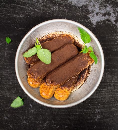 Tiramisu kavos paruošimas ir alkoholio pridėjimas