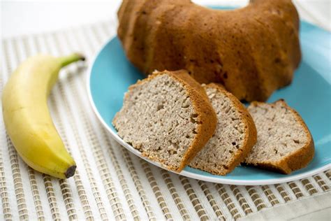 Sveikuoliško bananų ledų torto be miltų ir cukraus vaizdas