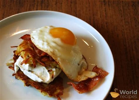 Šveicariški Rösti blynai su sūriu ir šonine