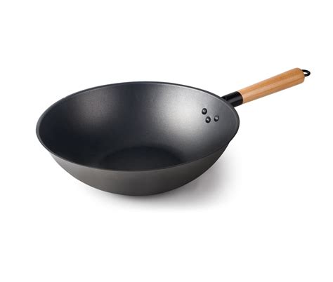 Wok keptuvės palyginimas su tradicine keptuve