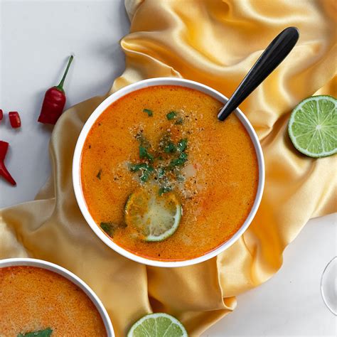 indelis su kario milteliais ir daržovėmis