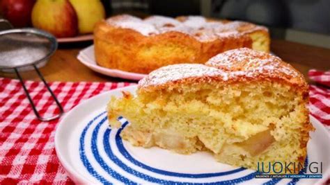 Karališkojo obuolių pyrago paruošimo etapai