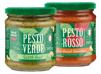 Įvairių rūšių pesto padažas: raudonasis ir žaliasis