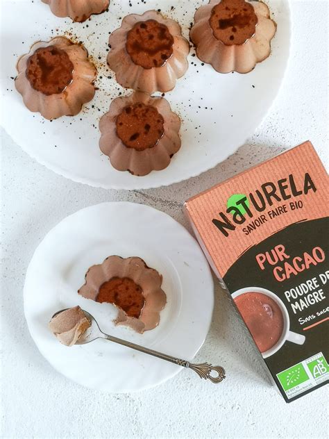 Šokoladinis desertas su kava