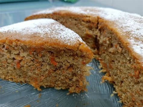 Ingredientų paruošimas morkų pyragui