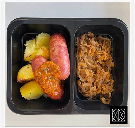Vokiškas Leberkäse su keptomis bulvėmis