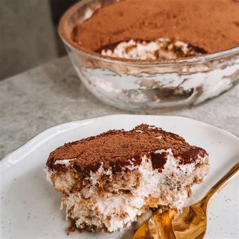 Bananinis tiramisu be kiaušinių