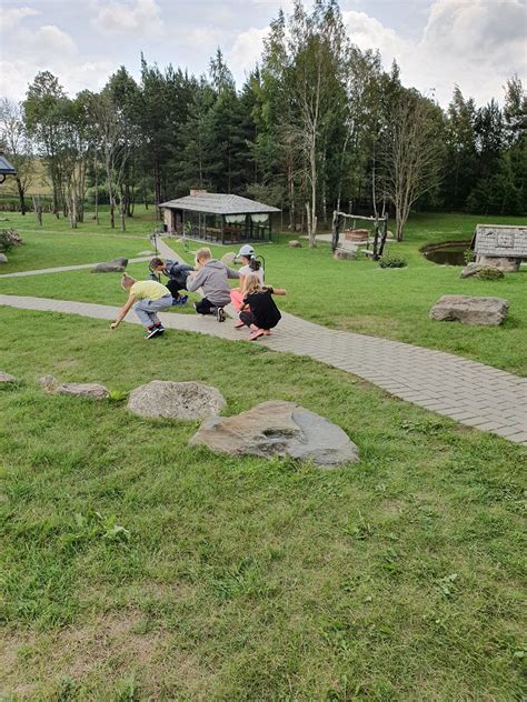 Vaikų stovykla sodyboje