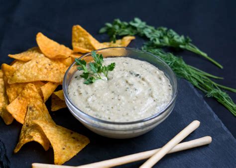 Veganiškas sūrio padažas iš anakardžių