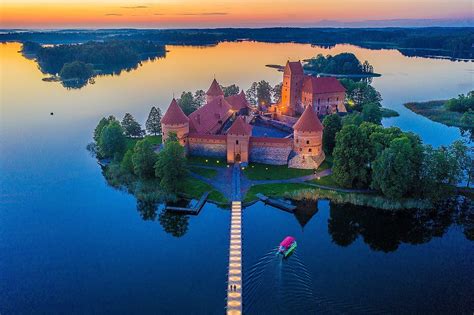 Trakų pilis ir kibinai